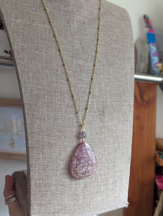 Strawberry Quartz Gold Stainless Necklace