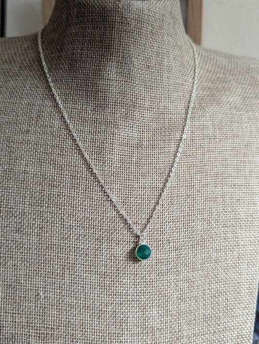 Round Green Onyx Sterling Silver Necklace