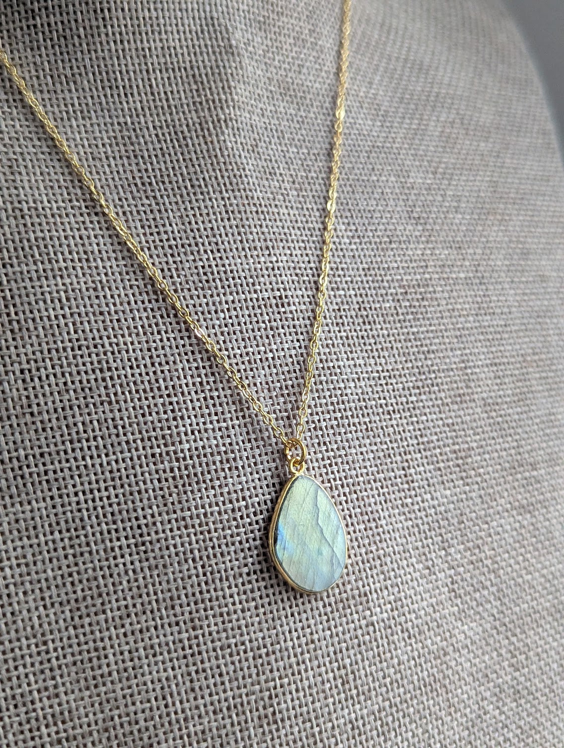 Labradorite Gold Necklace