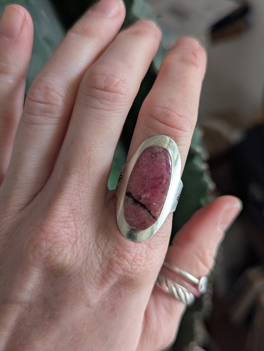 Rhodonite Silver and Gold Mixed Metal Shield Ring - Size 9
