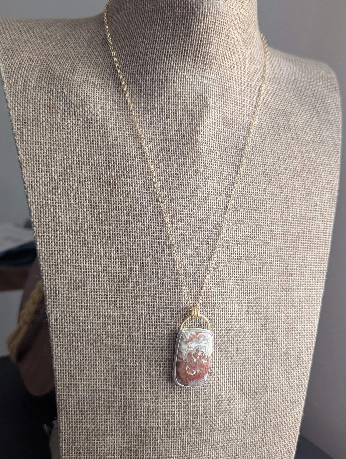 Full Circle Crazy Lace Agate Mixed Metal Gold and Silver Necklace