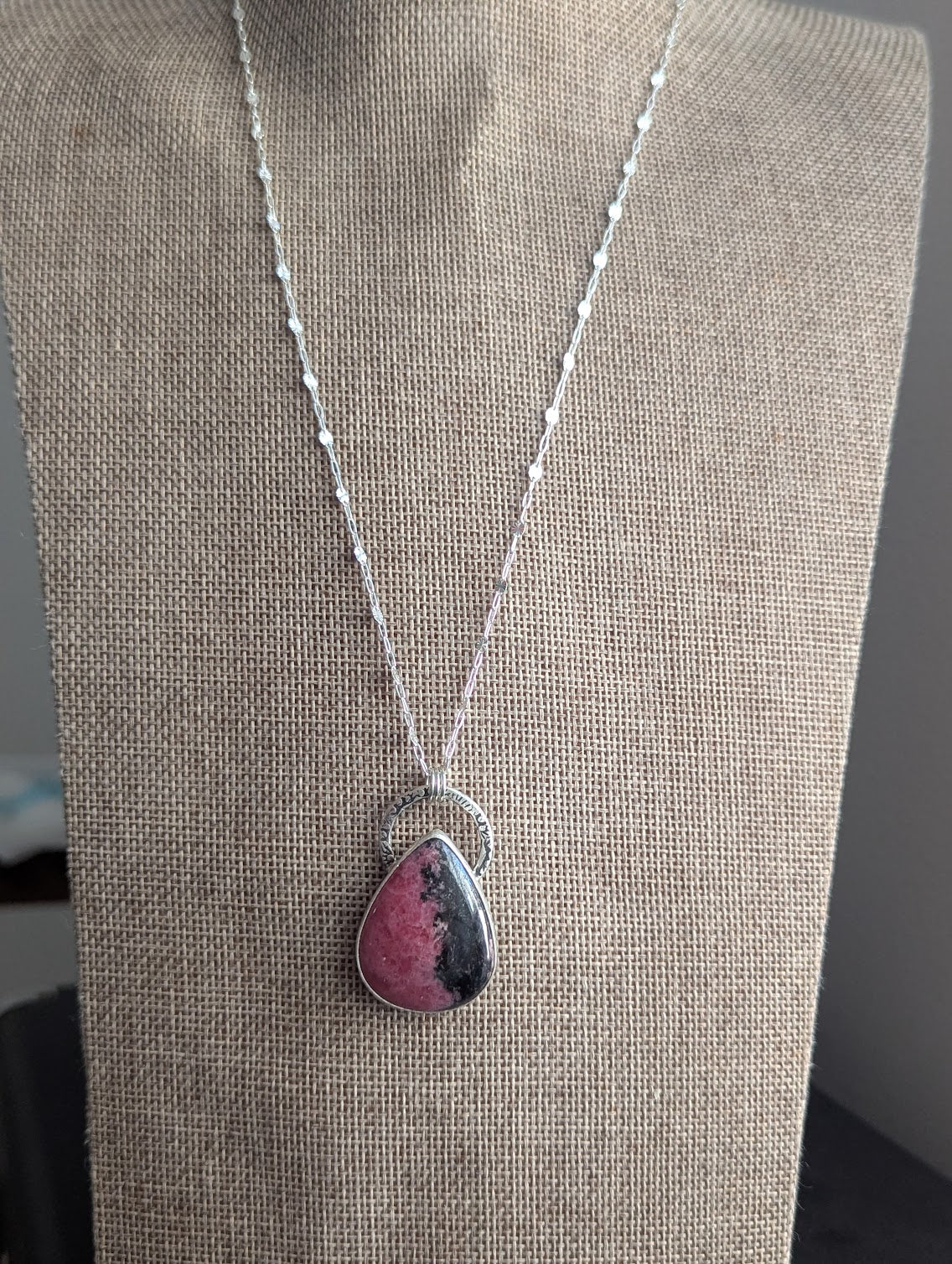 Large Rhodonite Tear Drop Hammered Full Circle Long Silver Necklace