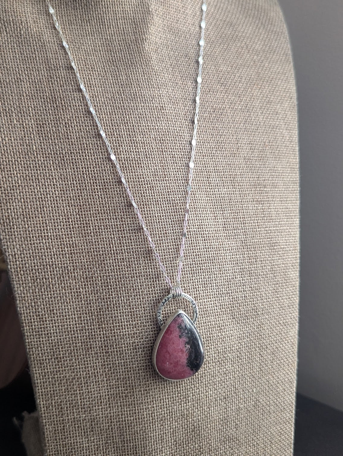 Large Rhodonite Tear Drop Hammered Full Circle Long Silver Necklace