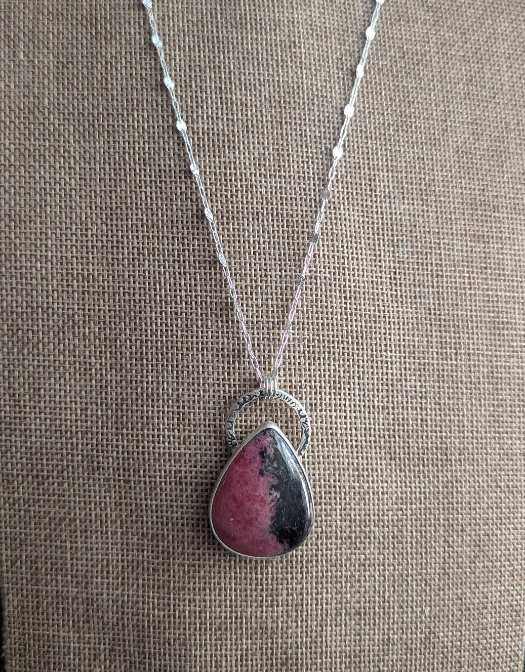 Large Rhodonite Tear Drop Hammered Full Circle Long Silver Necklace