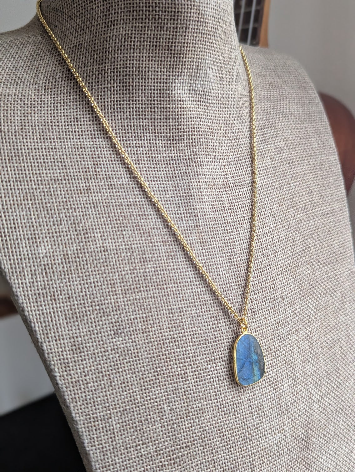 Flashy Labradorite Gold Necklace