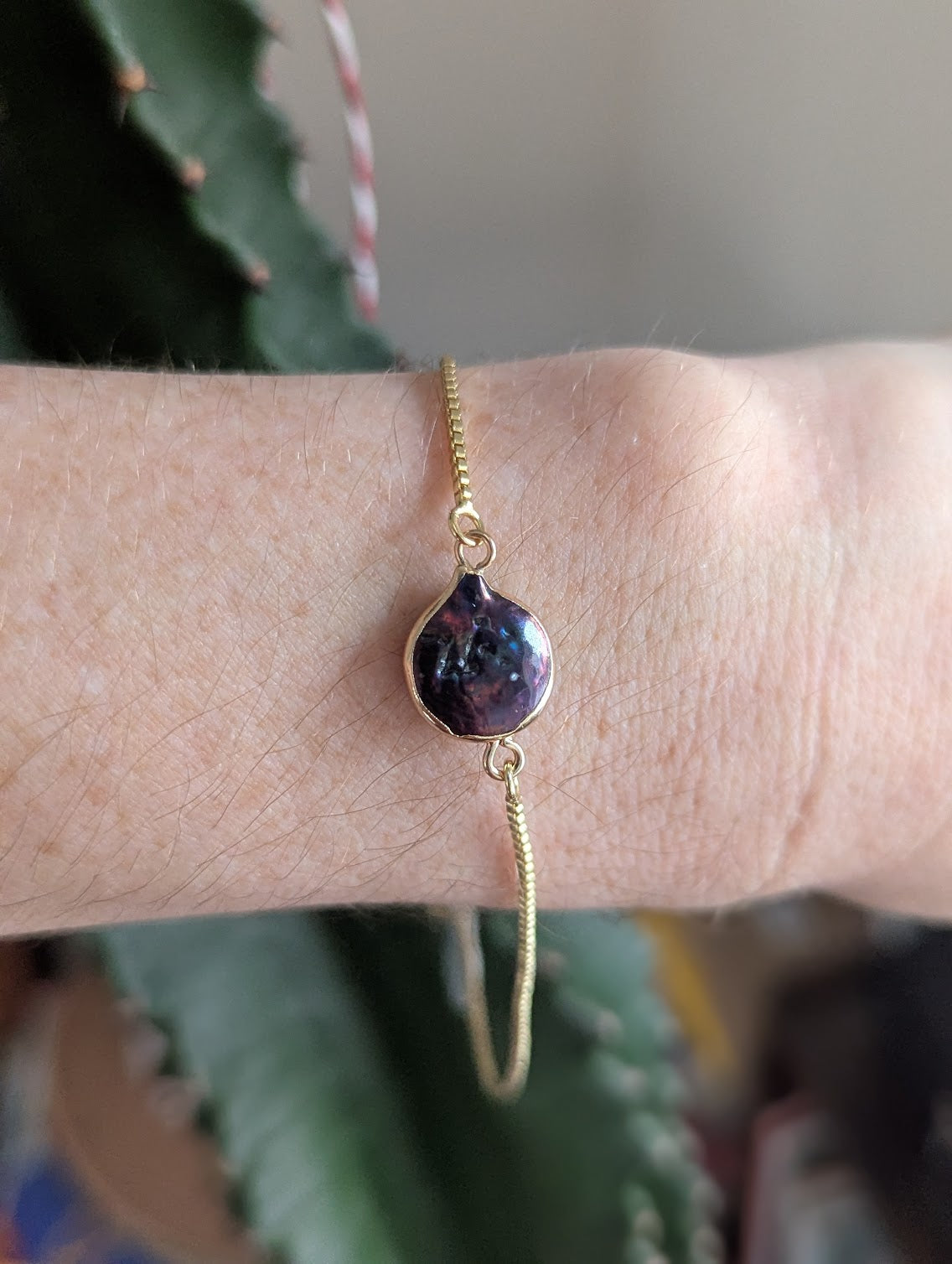 Dark Blue Pearl Gold Slider Bracelet