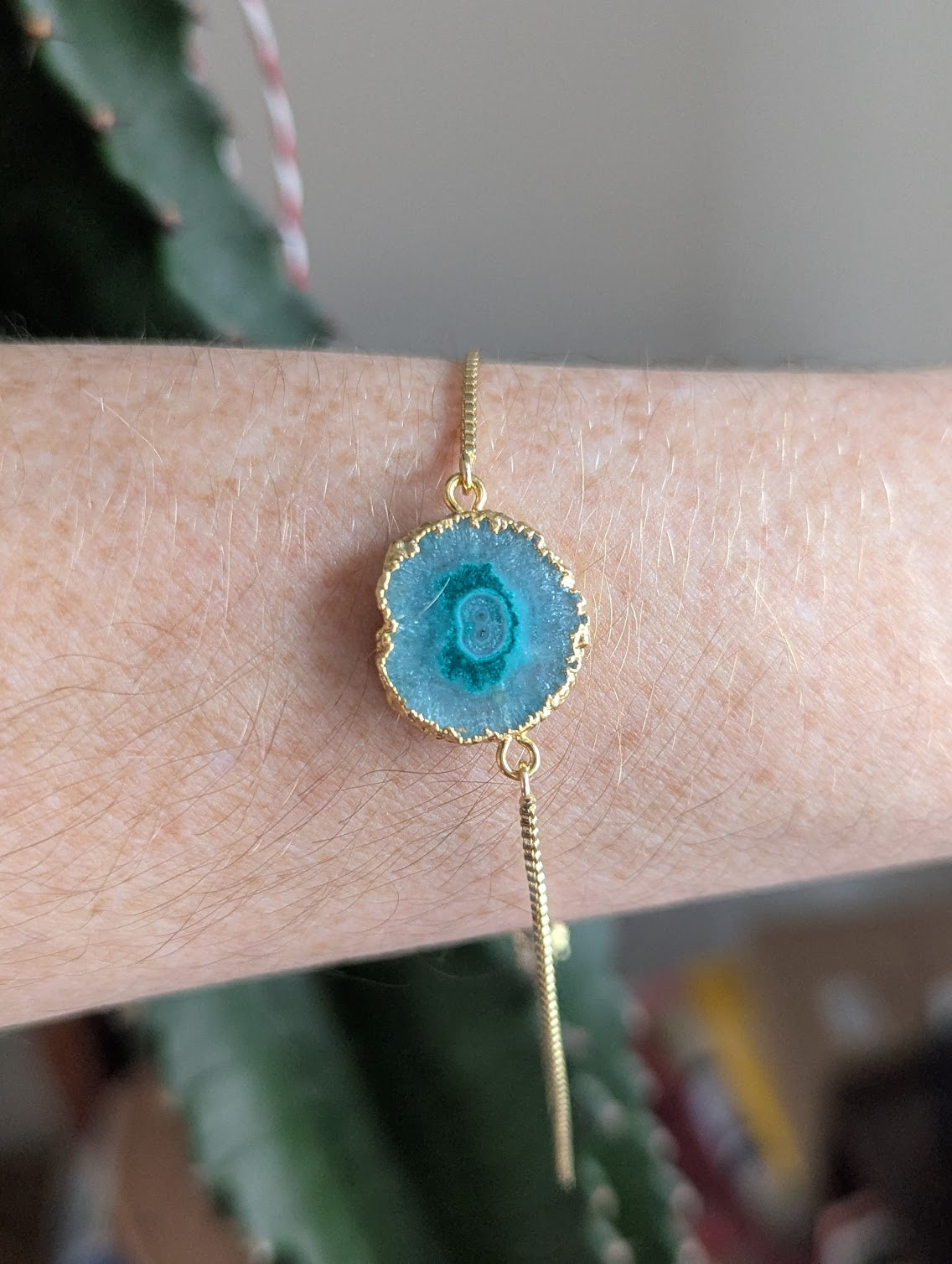 Green Agate Slice Gold Slider Bracelet