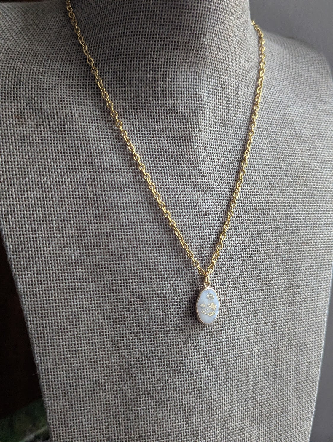 White Jade Gold Flower Necklace