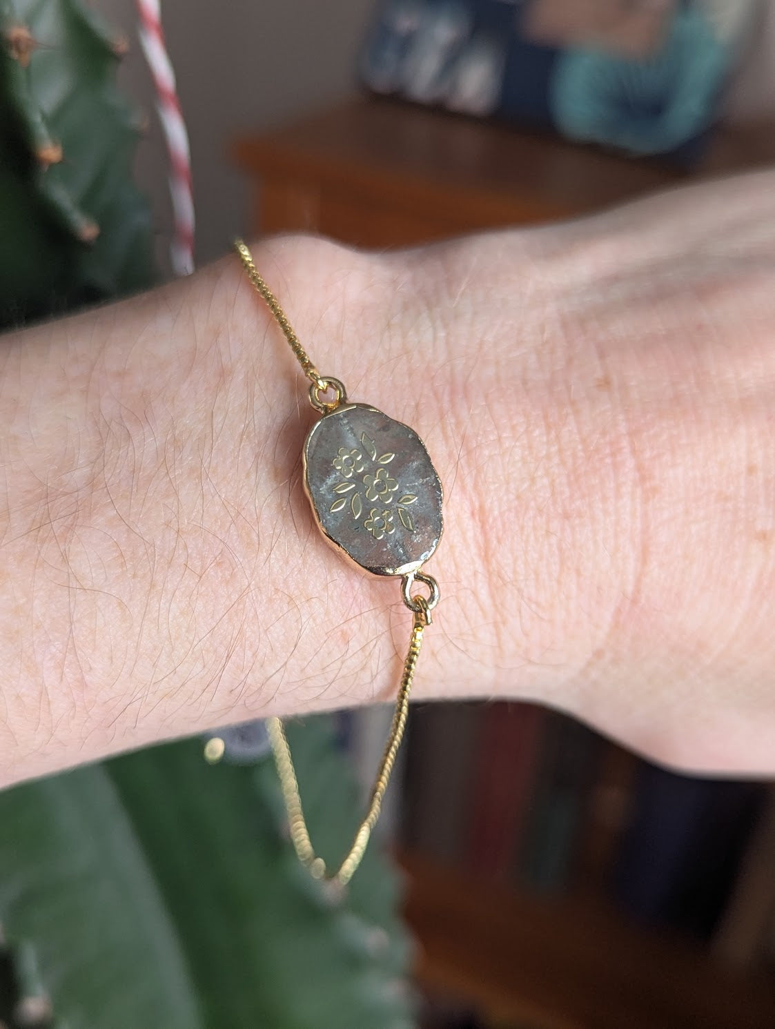 Green Gold Flower Slider Bracelet