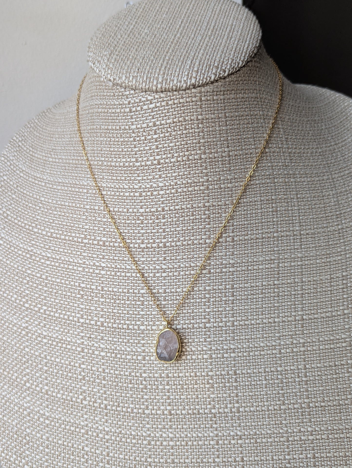 Raw Amethyst Oval Gold Necklace