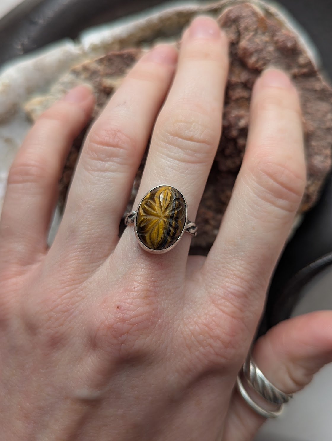 Carved Flower Tigers Eye Braided Band Sterling Silver Ring - Size 5.5
