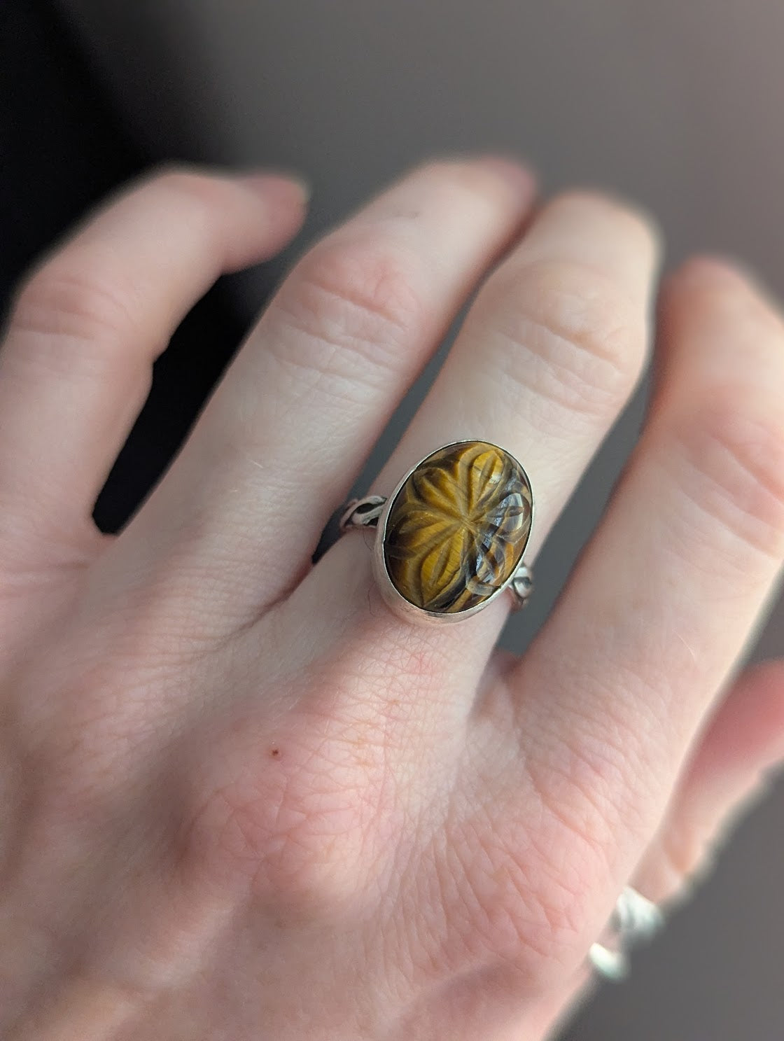 Carved Flower Tigers Eye Braided Band Sterling Silver Ring - Size 5.5