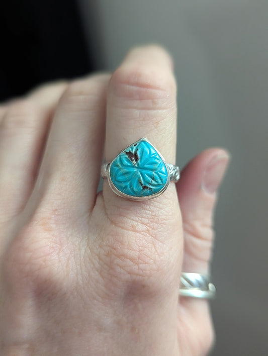 Carved Floral Turquoise Tear Drop Sterling Silver Ring - SIze 8