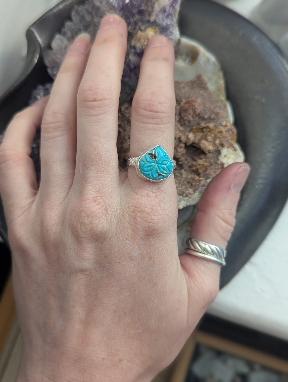 Carved Floral Turquoise Tear Drop Sterling Silver Ring - SIze 8