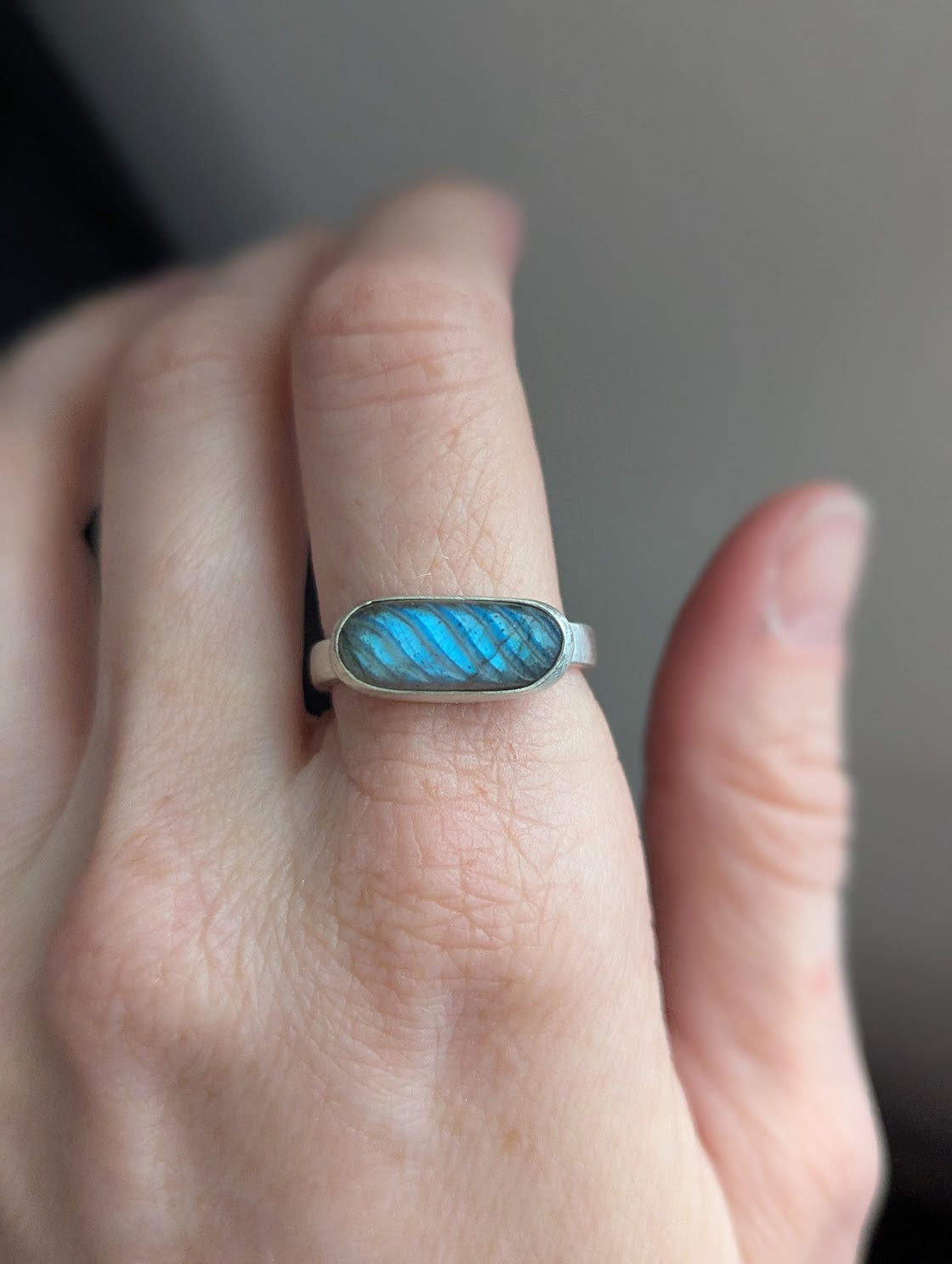 Labradorite Carved Wavy Sterling Silver Ring - Size 9