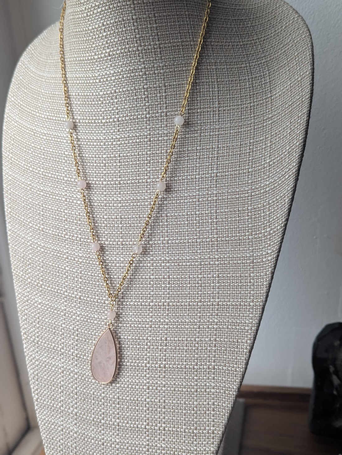 Rose Quartz Beaded Gold Necklace