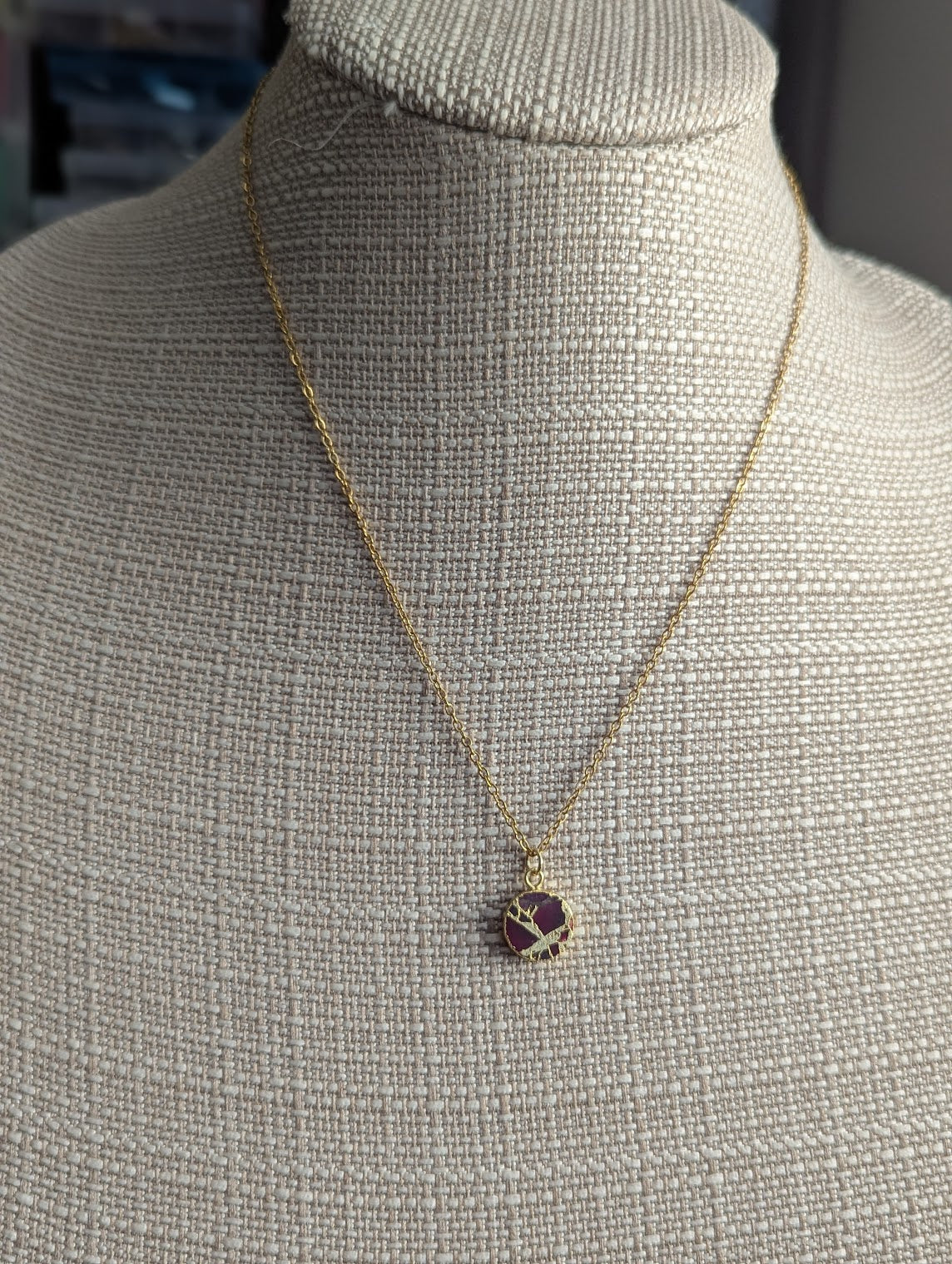 Fuchsia Round Mosaic Gold Necklace