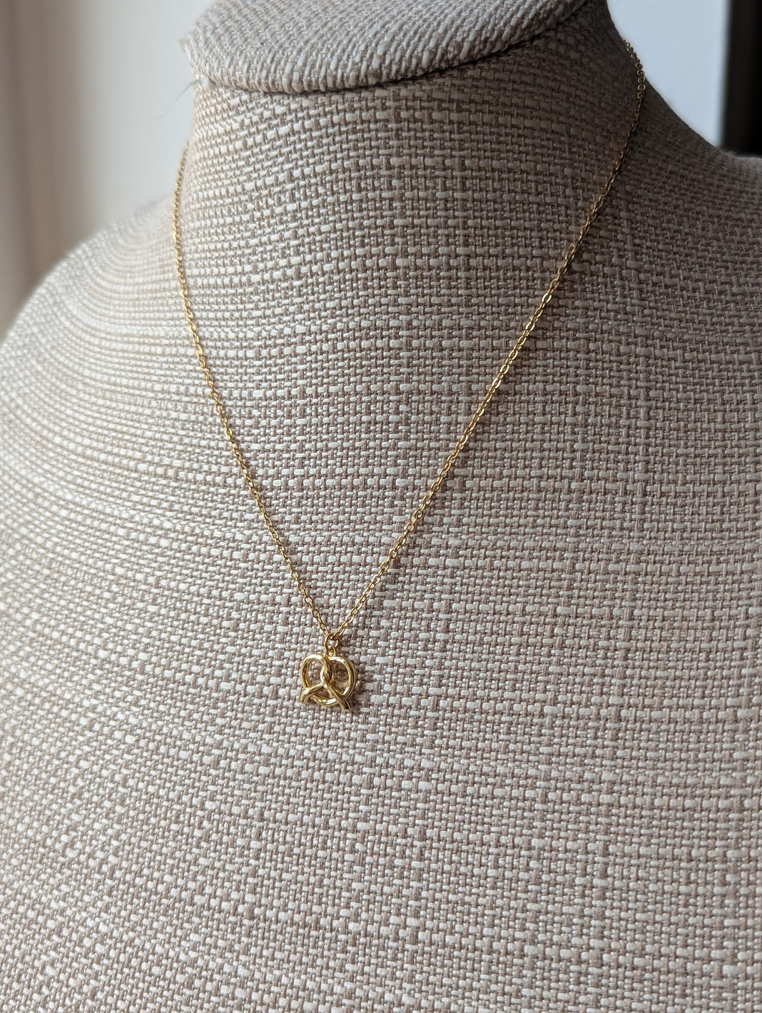 Soft Pretzel Necklace (Silver or Gold)