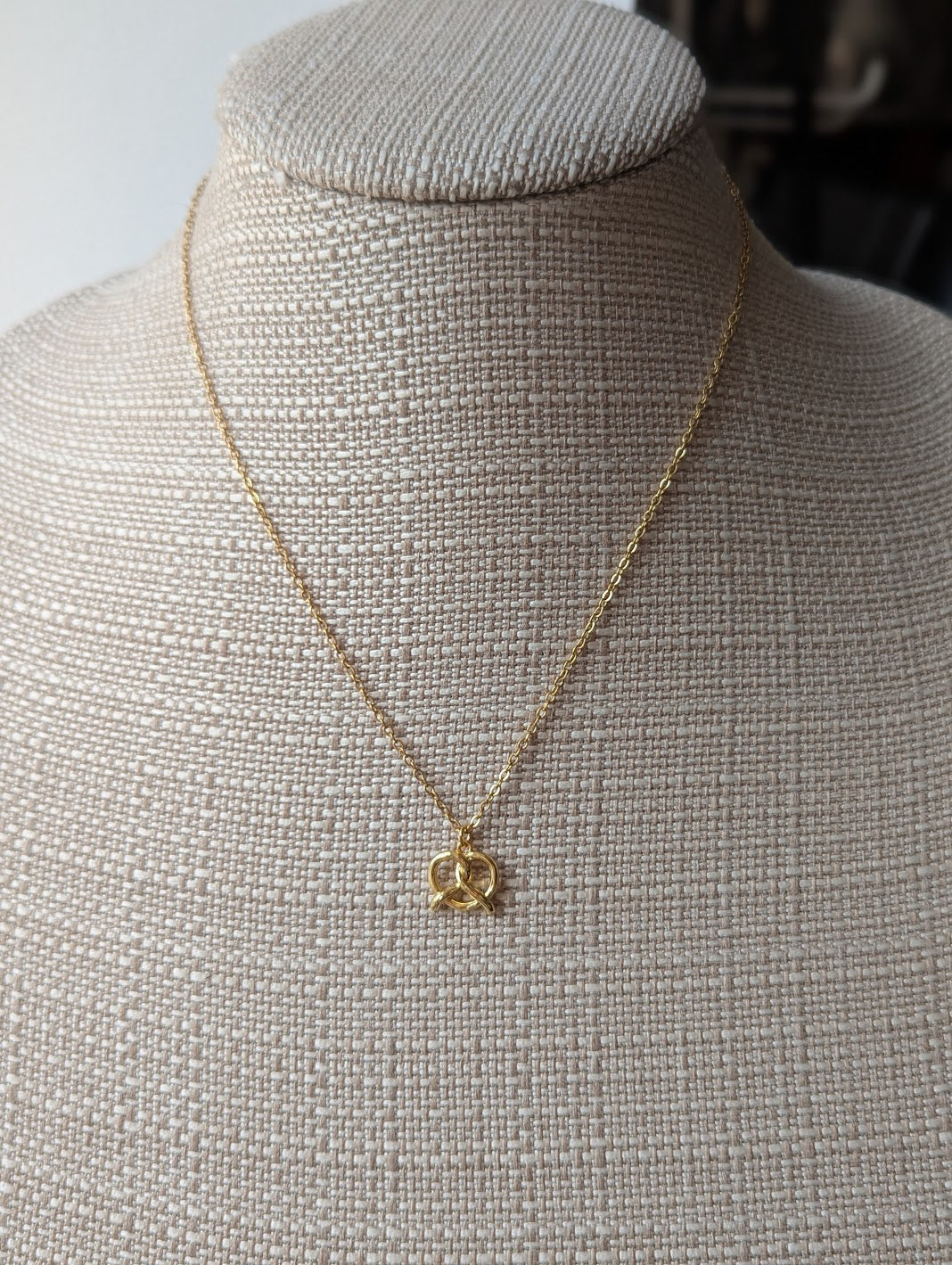 Soft Pretzel Necklace (Silver or Gold)