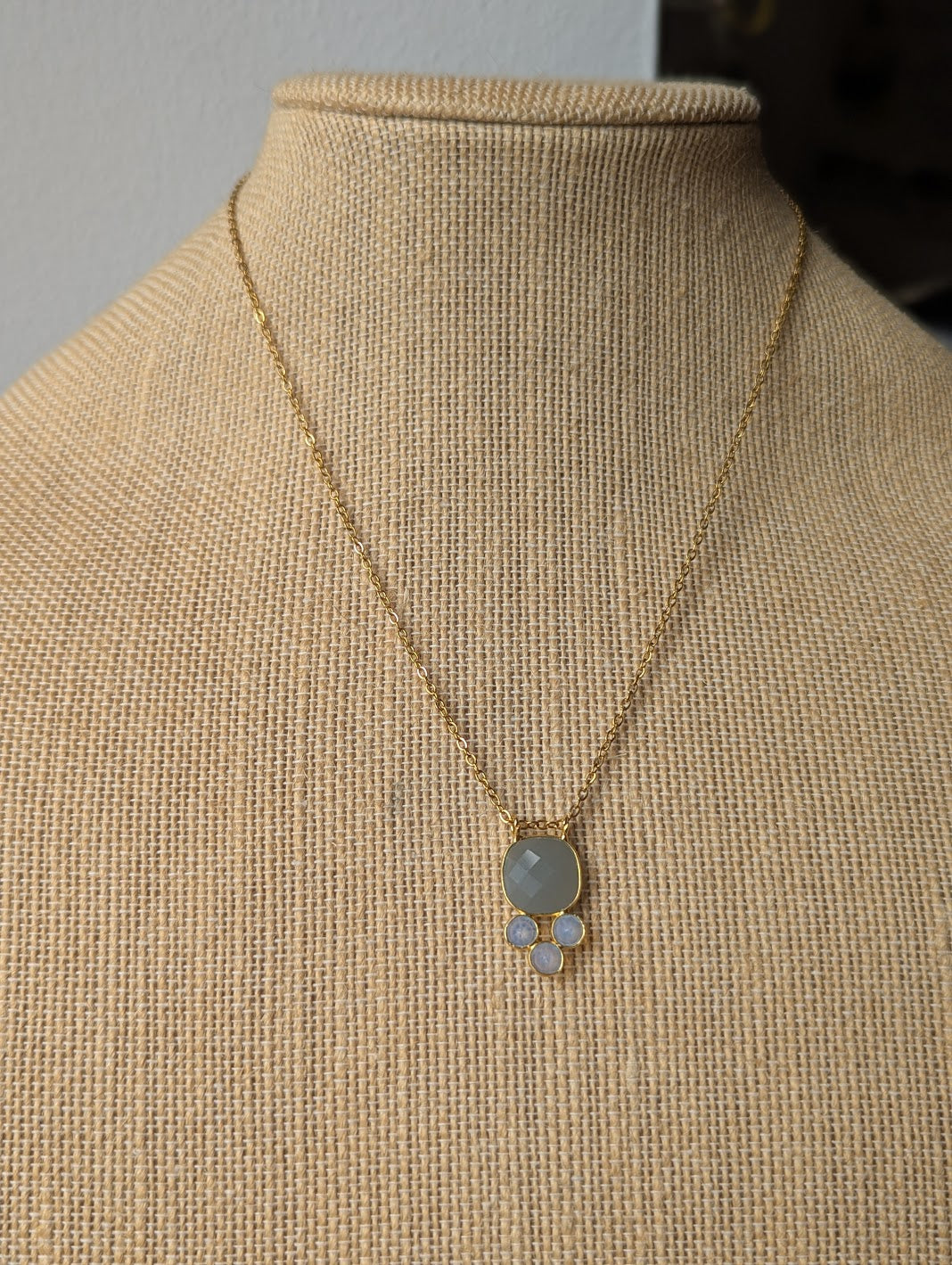 Light Grey Quartz and Opalite Gold Necklace