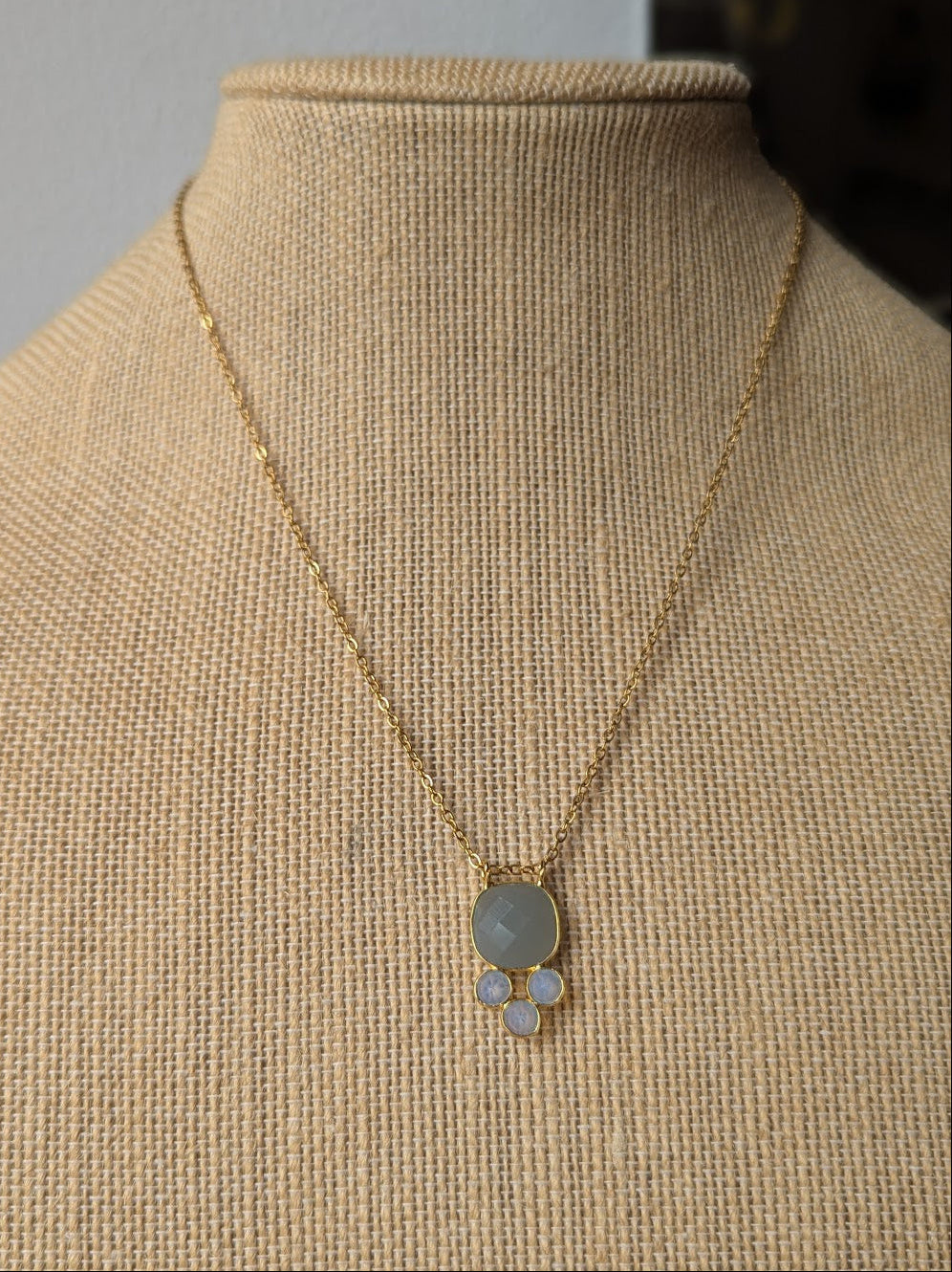 Light Grey Quartz and Opalite Gold Necklace