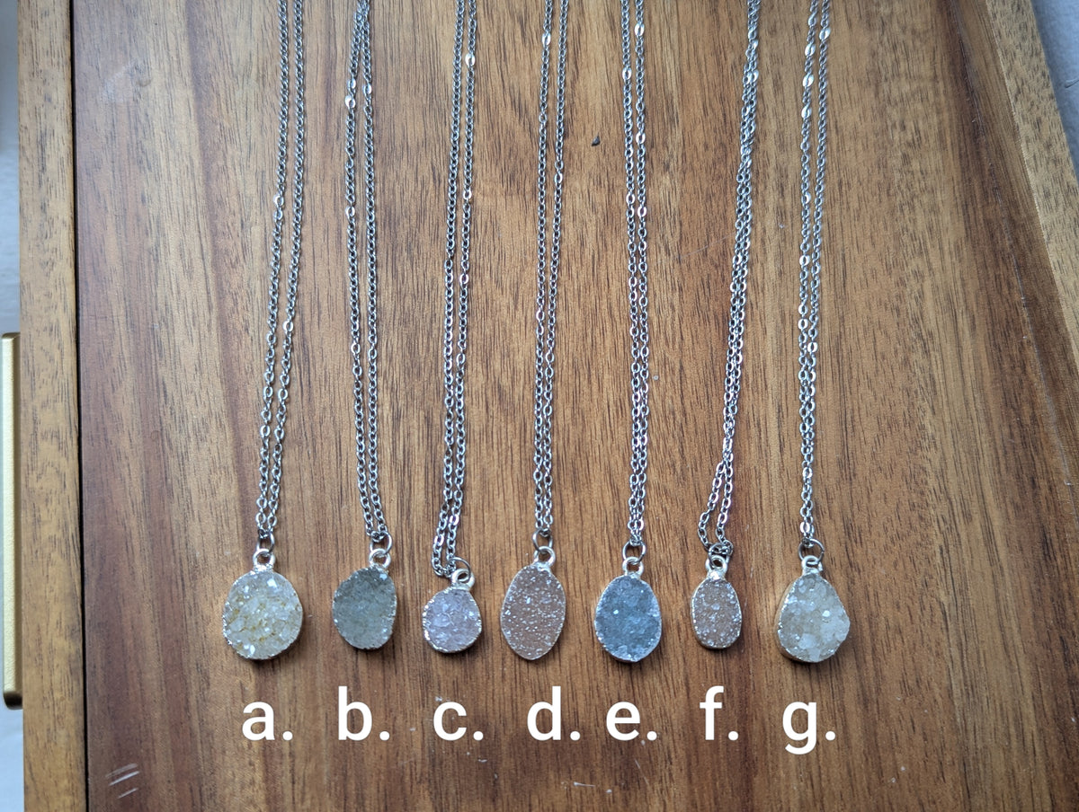 Colgantes Druzy en acero inoxidable (varios estilos disponibles)