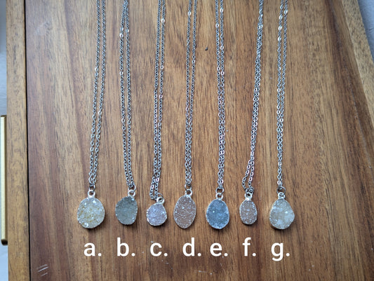 Colgantes Druzy en acero inoxidable (varios estilos disponibles)
