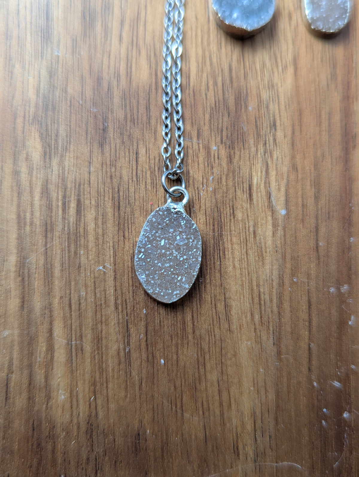 Colgantes Druzy en acero inoxidable (varios estilos disponibles)