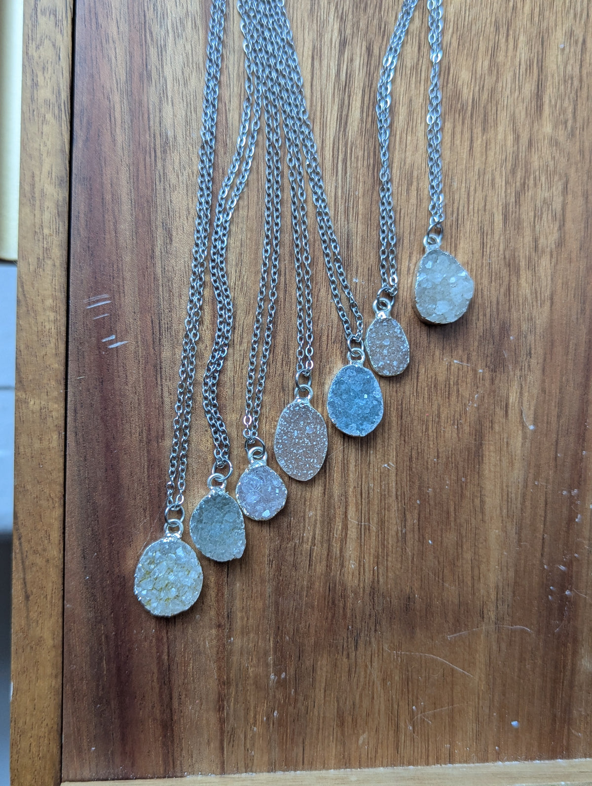 Colgantes Druzy en acero inoxidable (varios estilos disponibles)