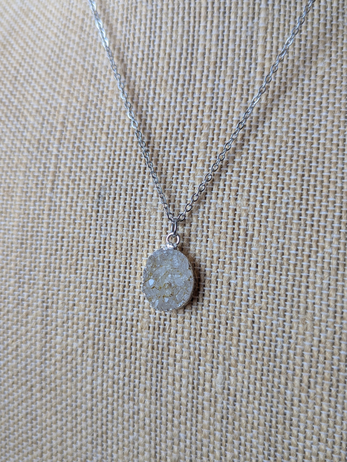 Colgantes Druzy en acero inoxidable (varios estilos disponibles)