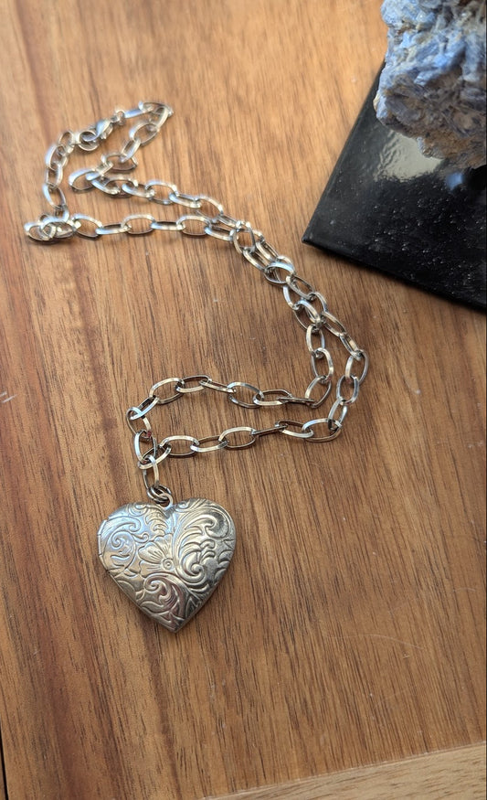 Large Silver Etched Heart Locket