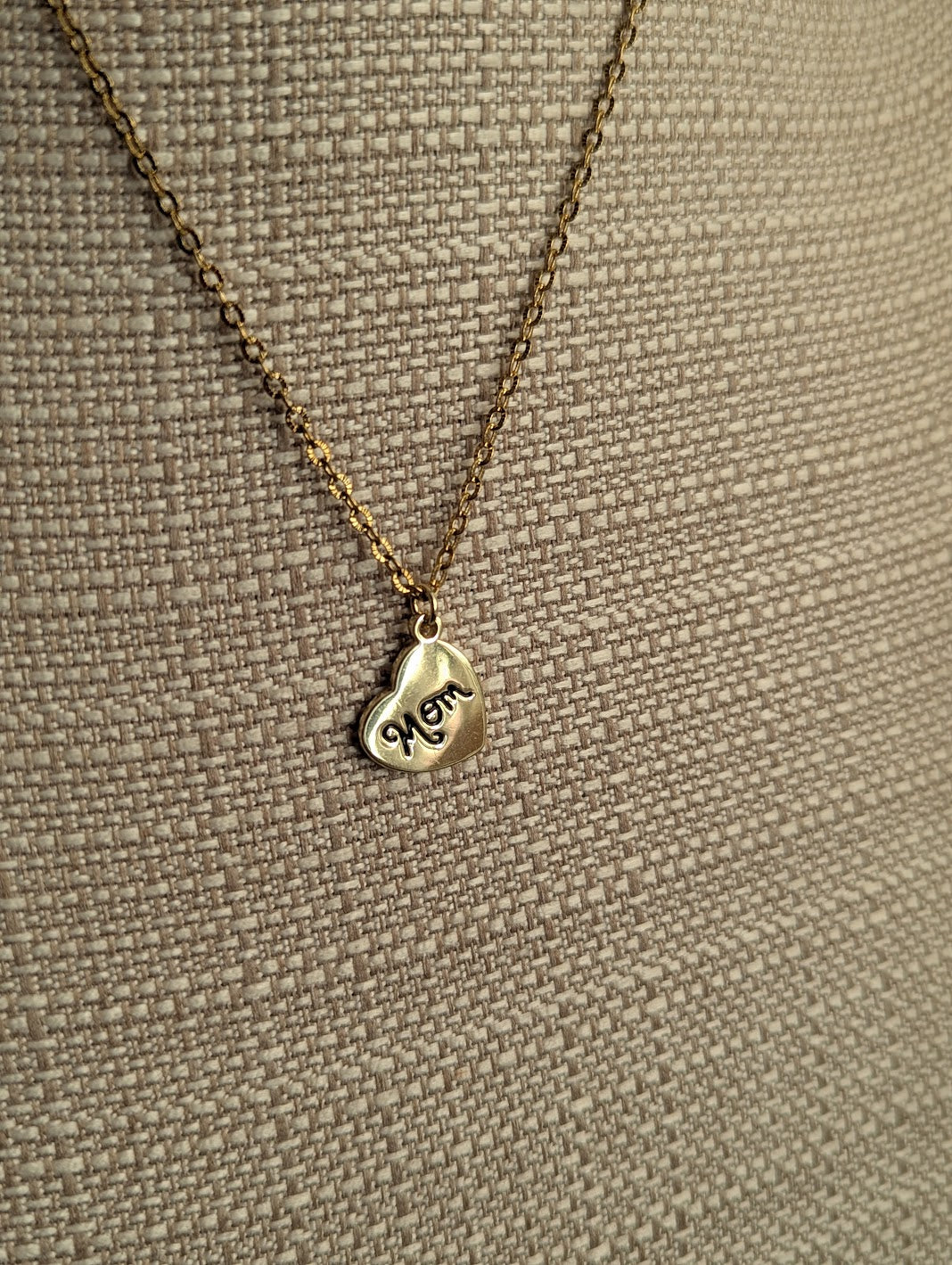 "Mom" Heart Gold Necklace