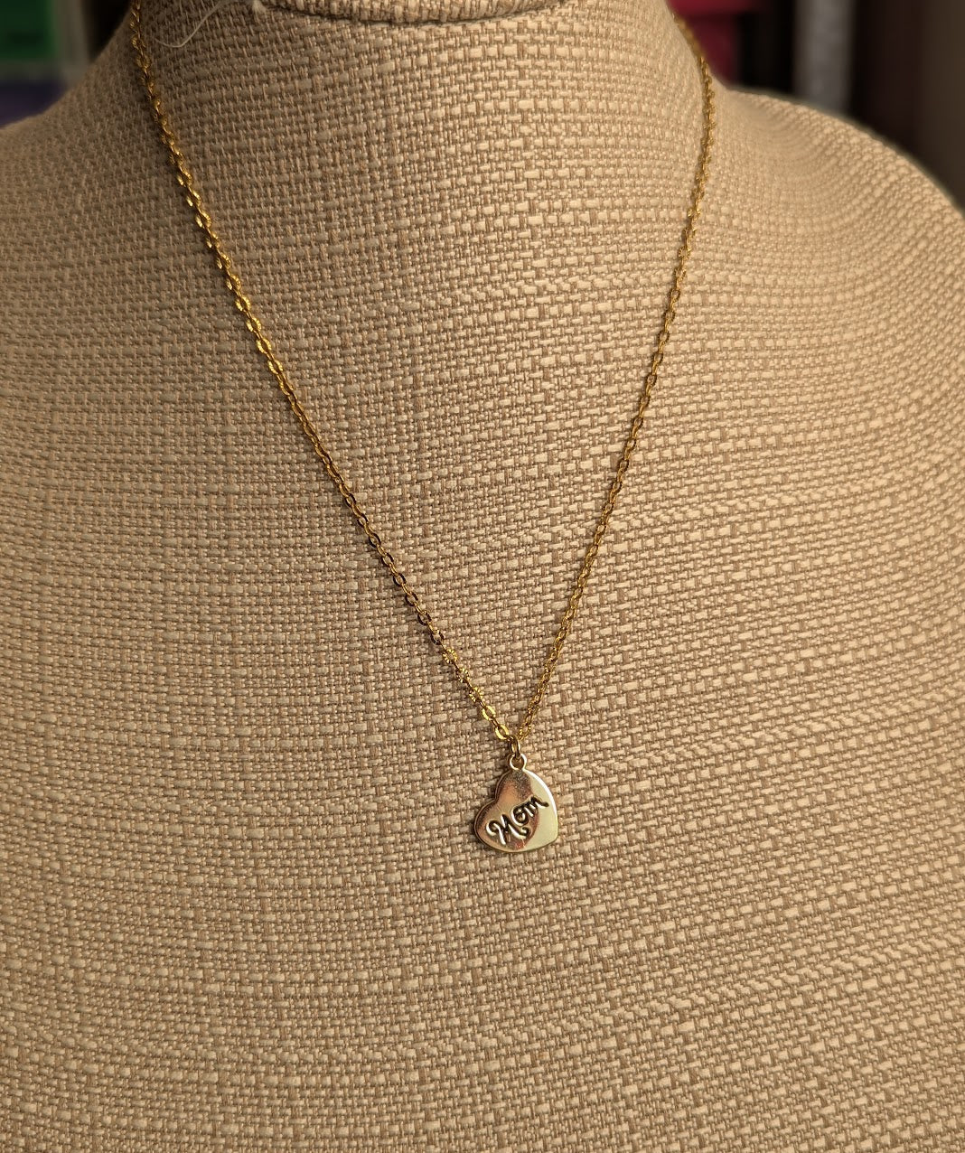 "Mom" Heart Gold Necklace