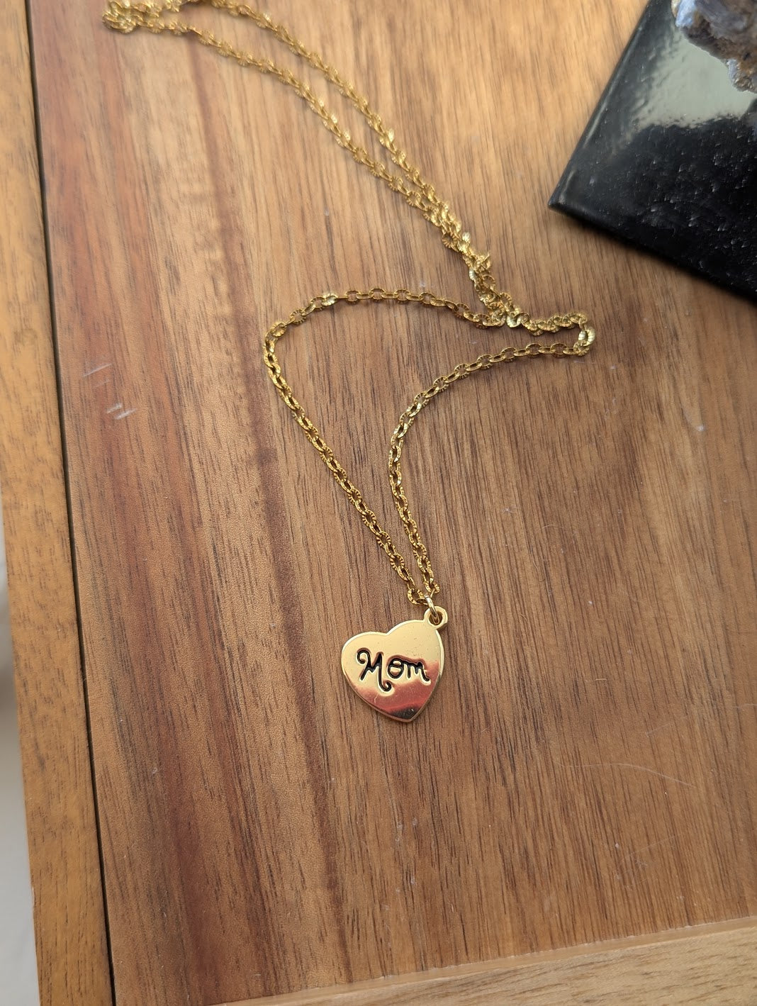 "Mom" Heart Gold Necklace