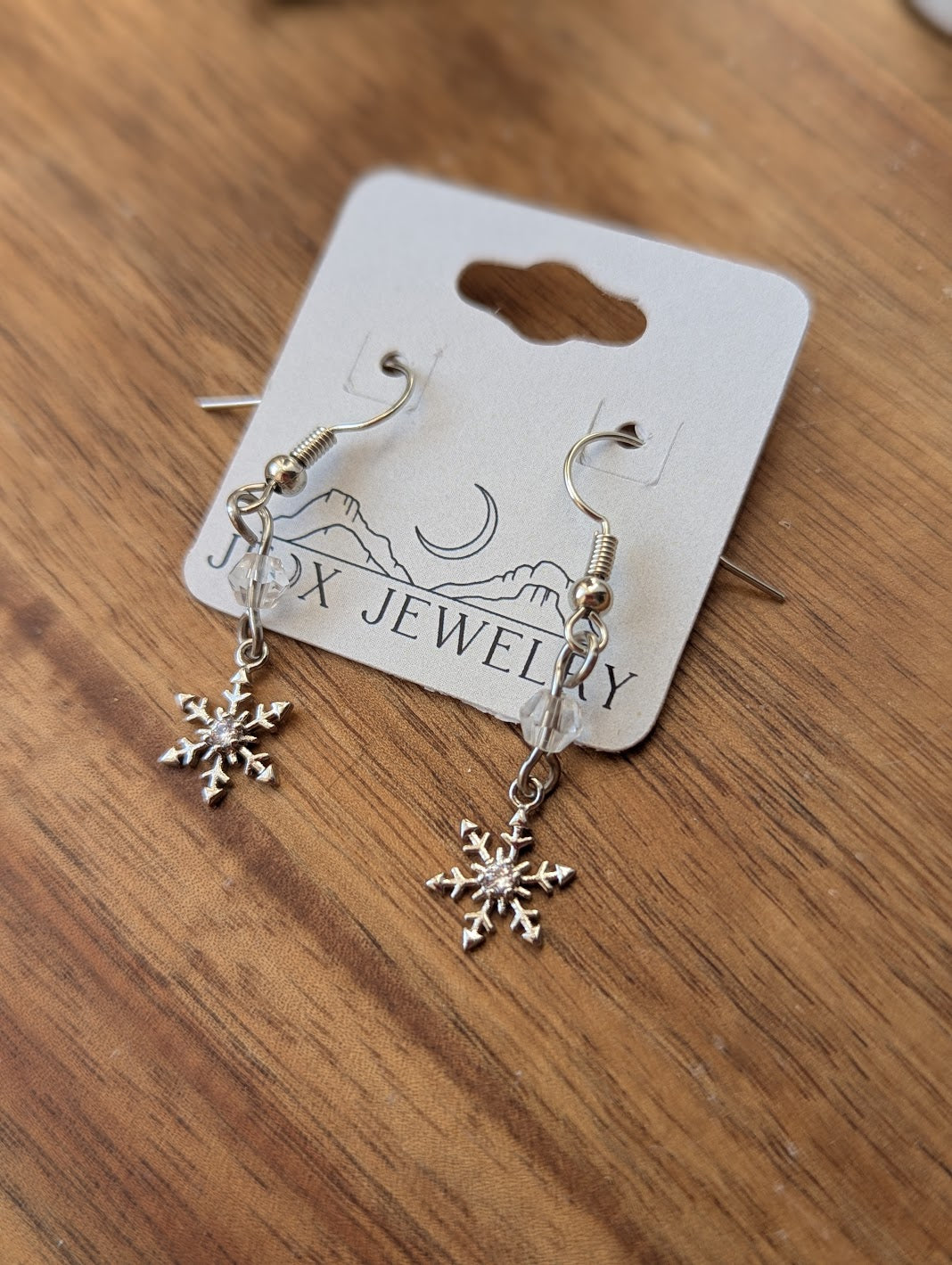 Snowflake Necklace and Earrings Gift Box (Silver or Gold)
