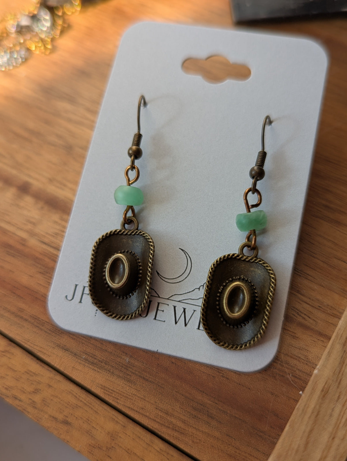 Pendientes de sombrero de vaquero (plata o latón)
