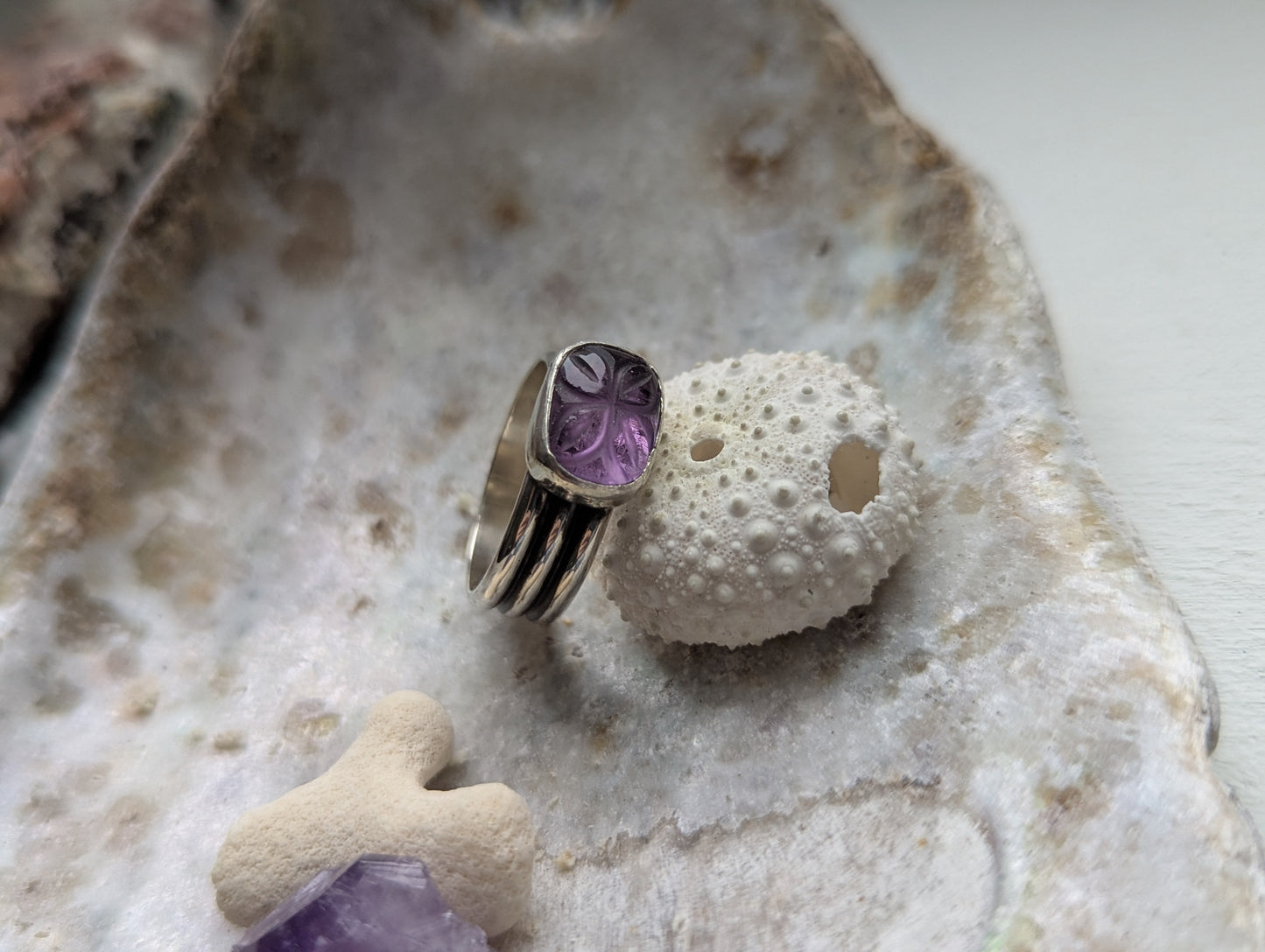 Floral Cared Amethyst Sterling Silver Ring - Size 7