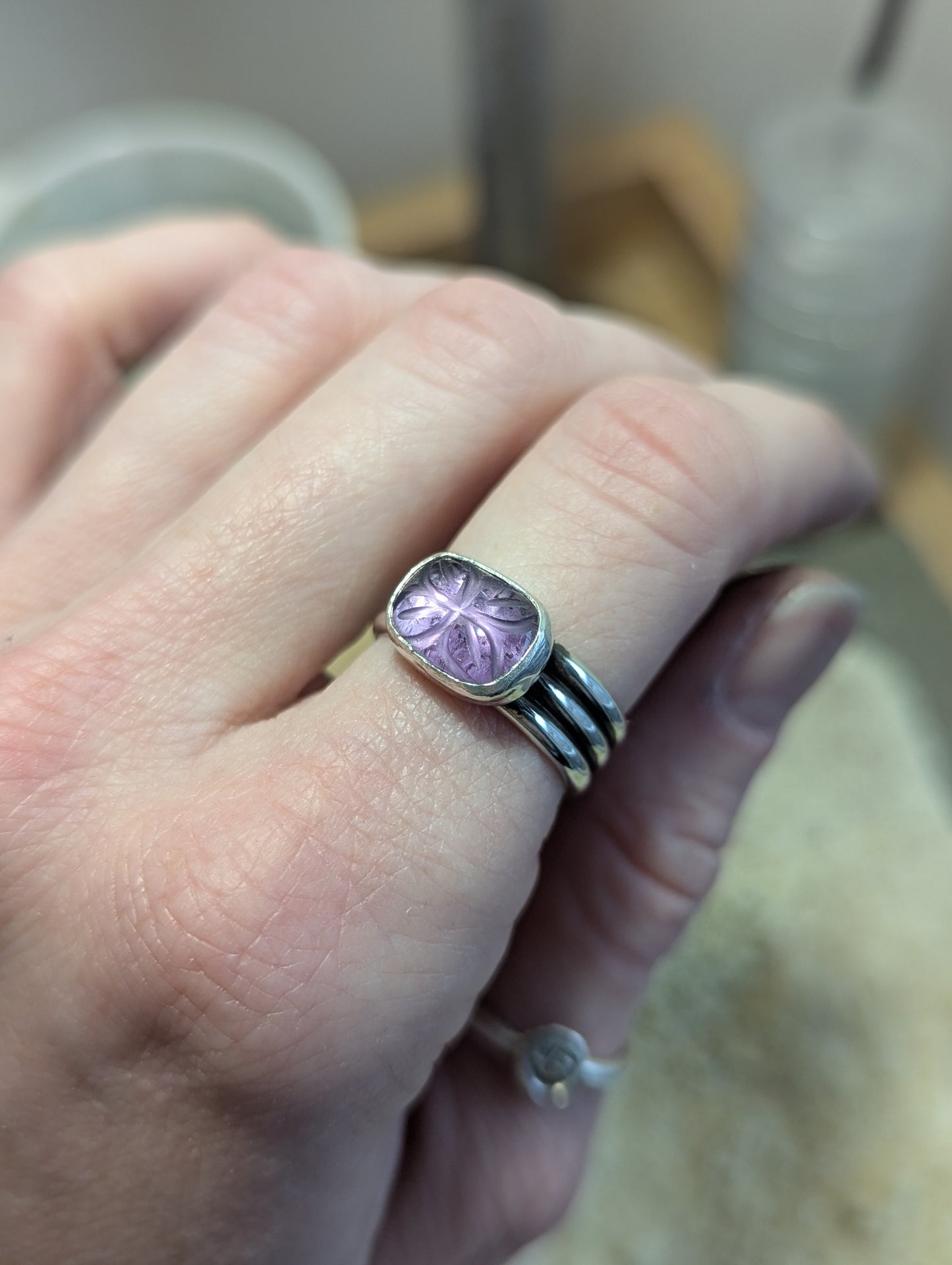 Floral Cared Amethyst Sterling Silver Ring - Size 7