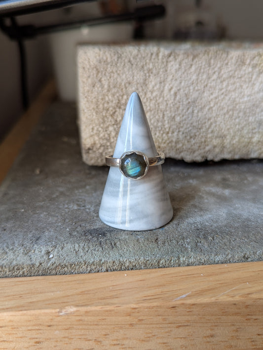 Labradorite Round Sterling Silver Ring - Size 9.5