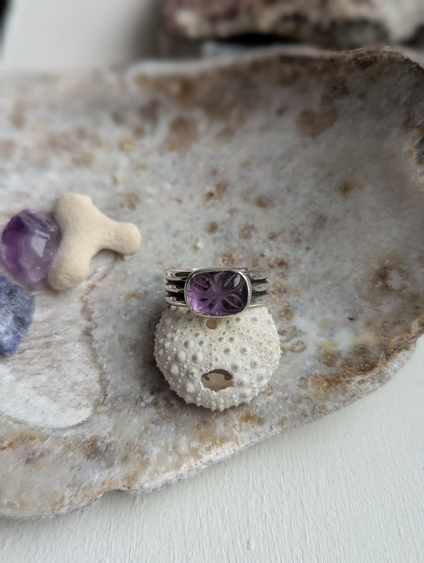 Floral Cared Amethyst Sterling Silver Ring - Size 7