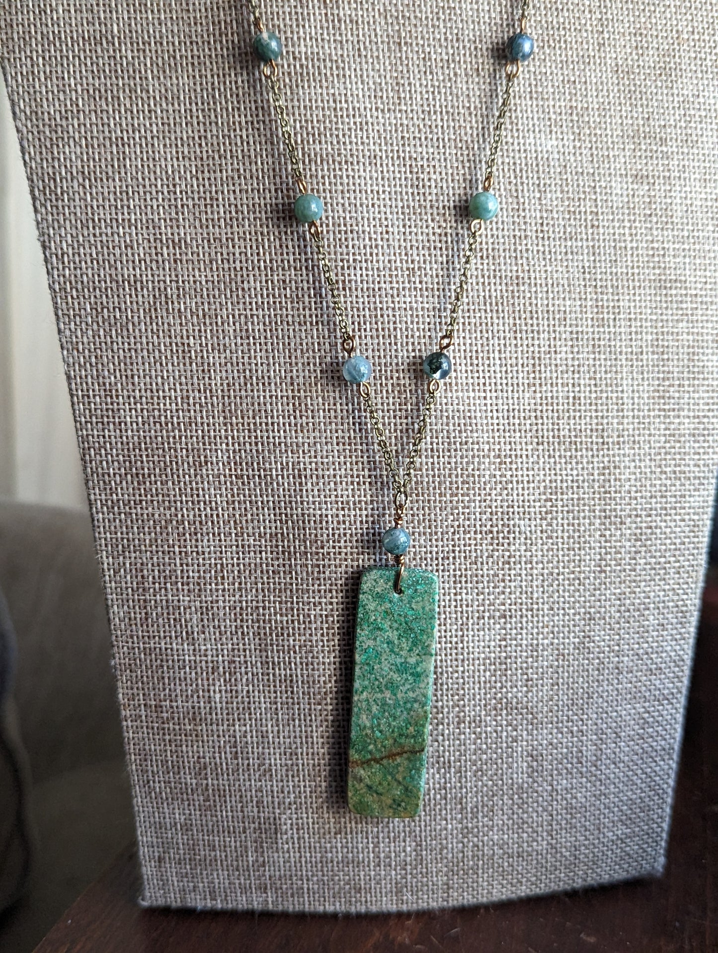 Green Sea Sediment Wire-wrapped Stainless Necklace