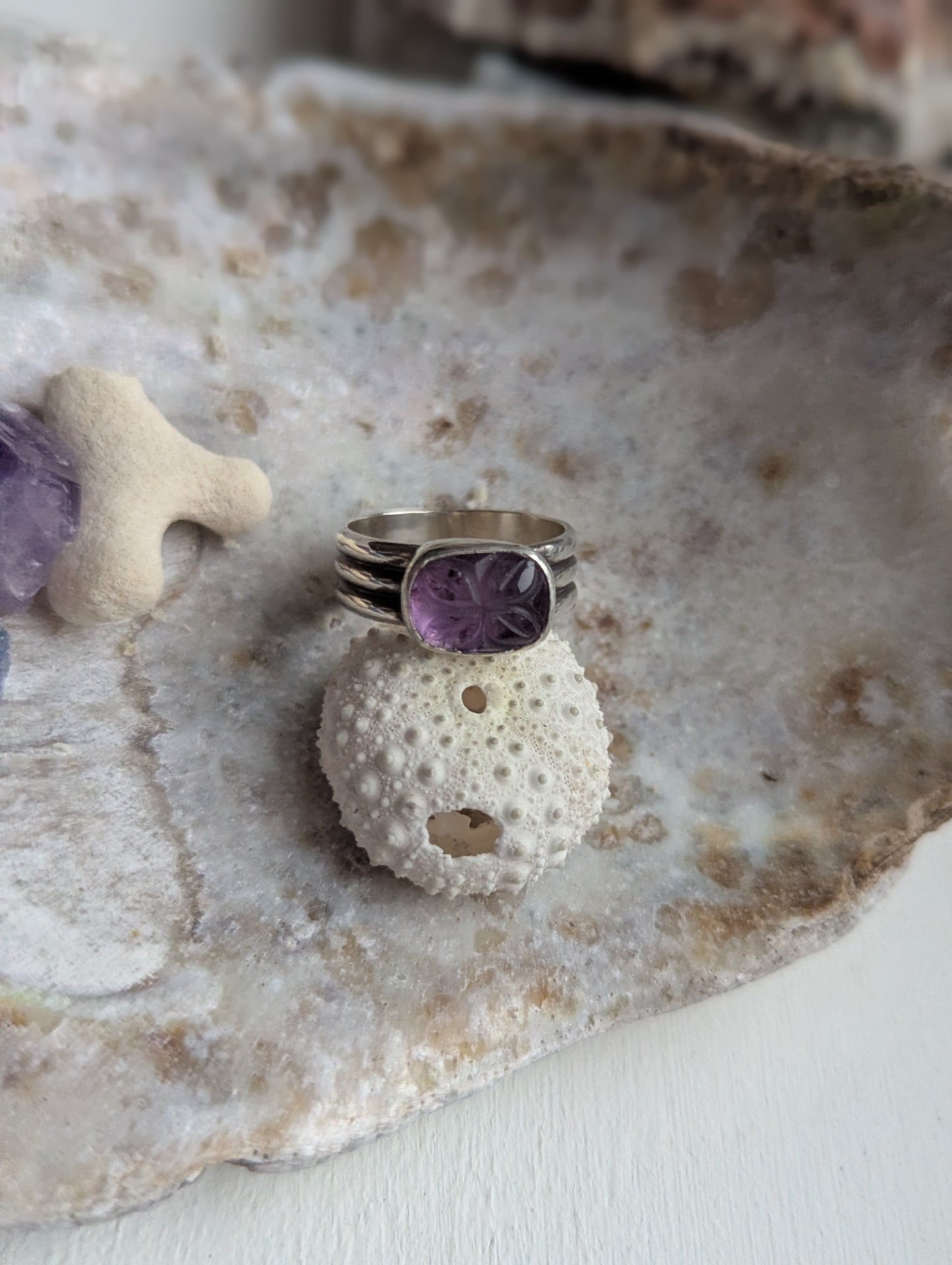 Floral Cared Amethyst Sterling Silver Ring - Size 7