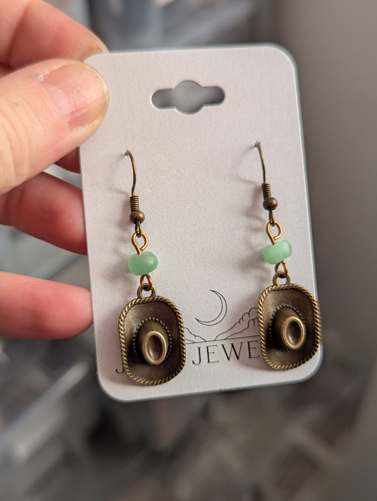 Pendientes de sombrero de vaquero (plata o latón)