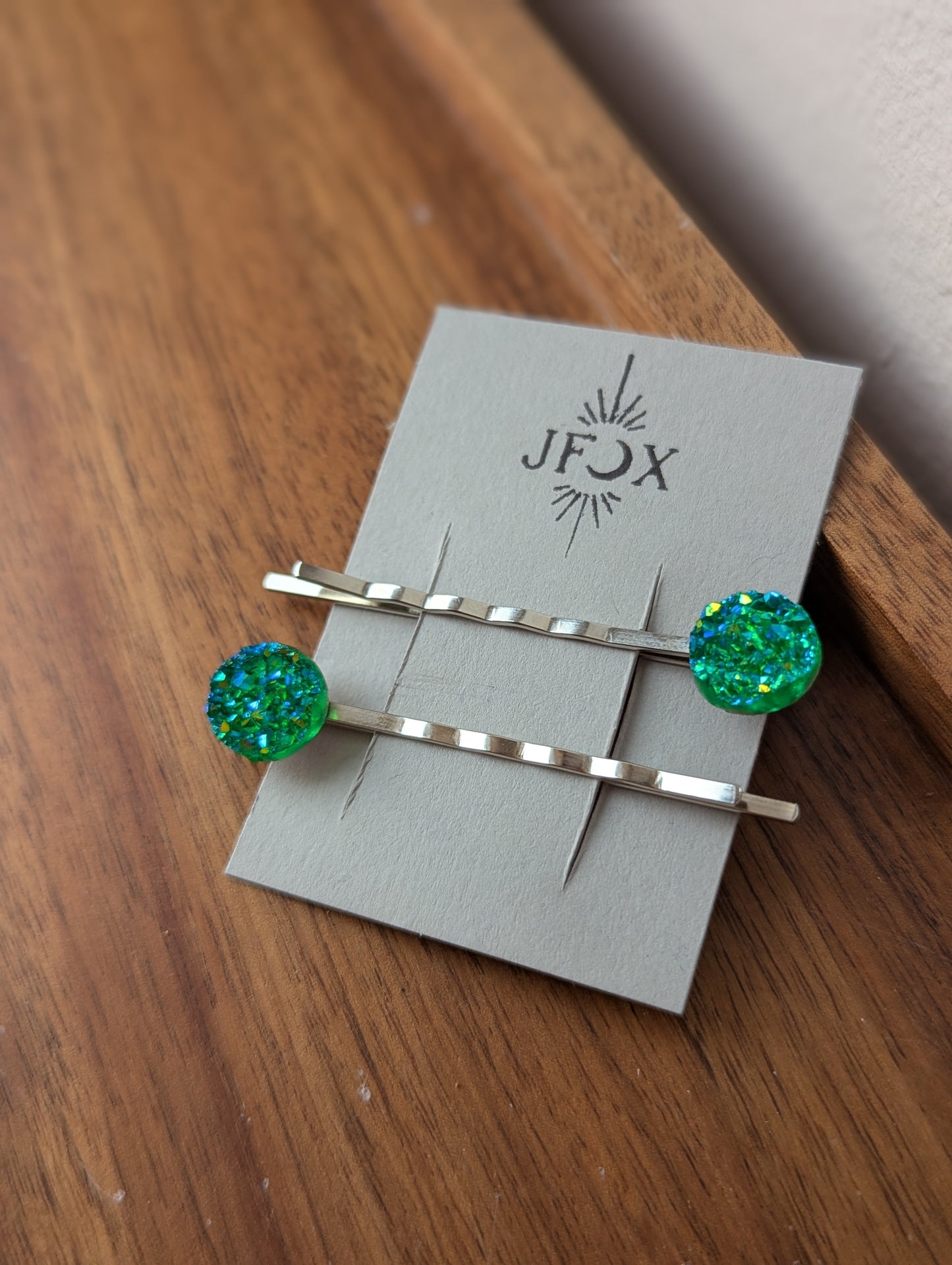 Juego de 2 horquillas con drusa verde